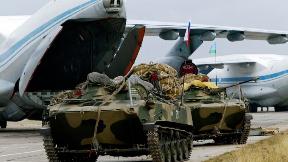 přeprava ruských transportérů